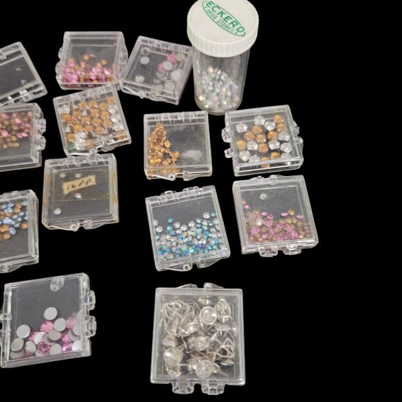 Lot Vintage Rhinestones Gems Beads Crafting Jewelry Repair Mixed Colors Shapes - Picture 4 of 4